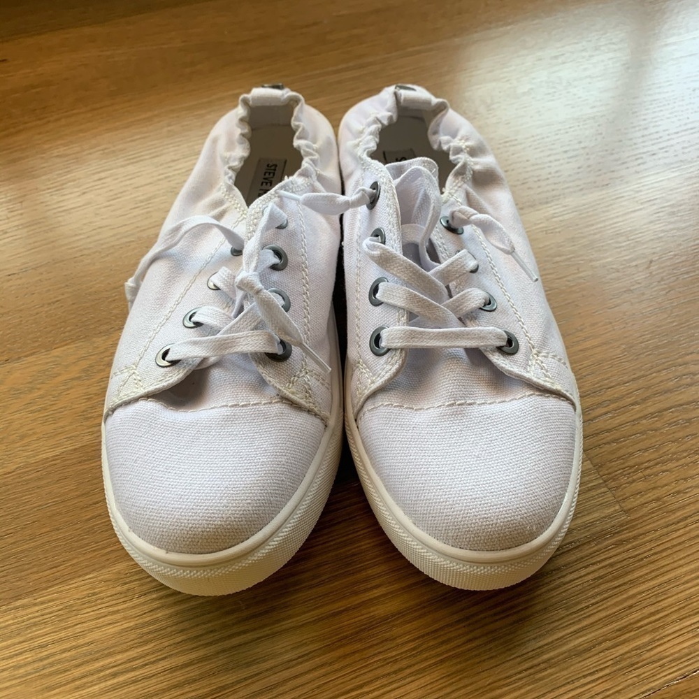 Steve Madden Jane Sneaker - Picture 2 of 8